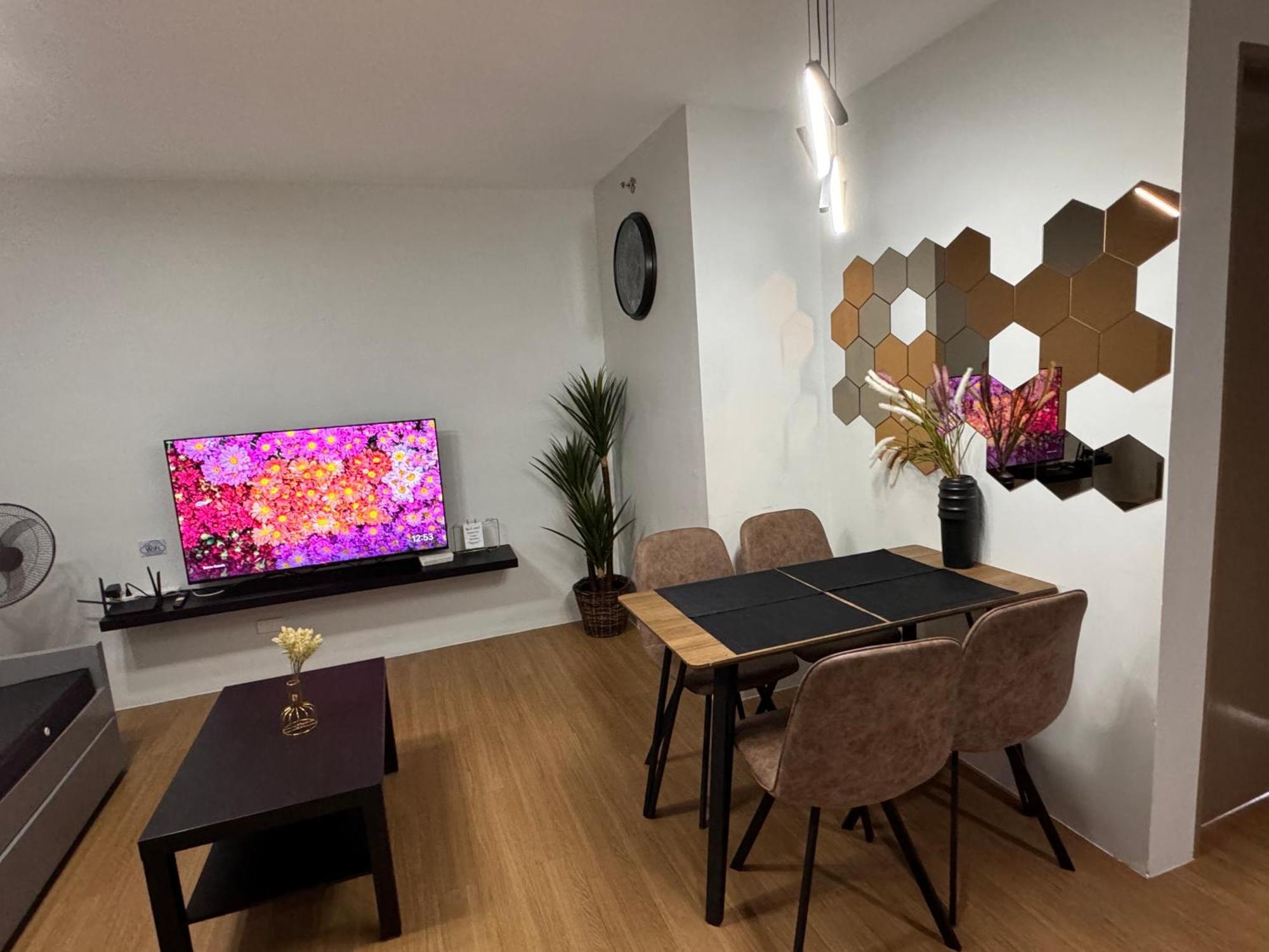 Cozyvilla At Pine Suites Tagaytay 2Br Or Studio With Free Parking 2Br In Basement Parking And Studio In Offsite Parking Tagaytay City Extérieur photo
