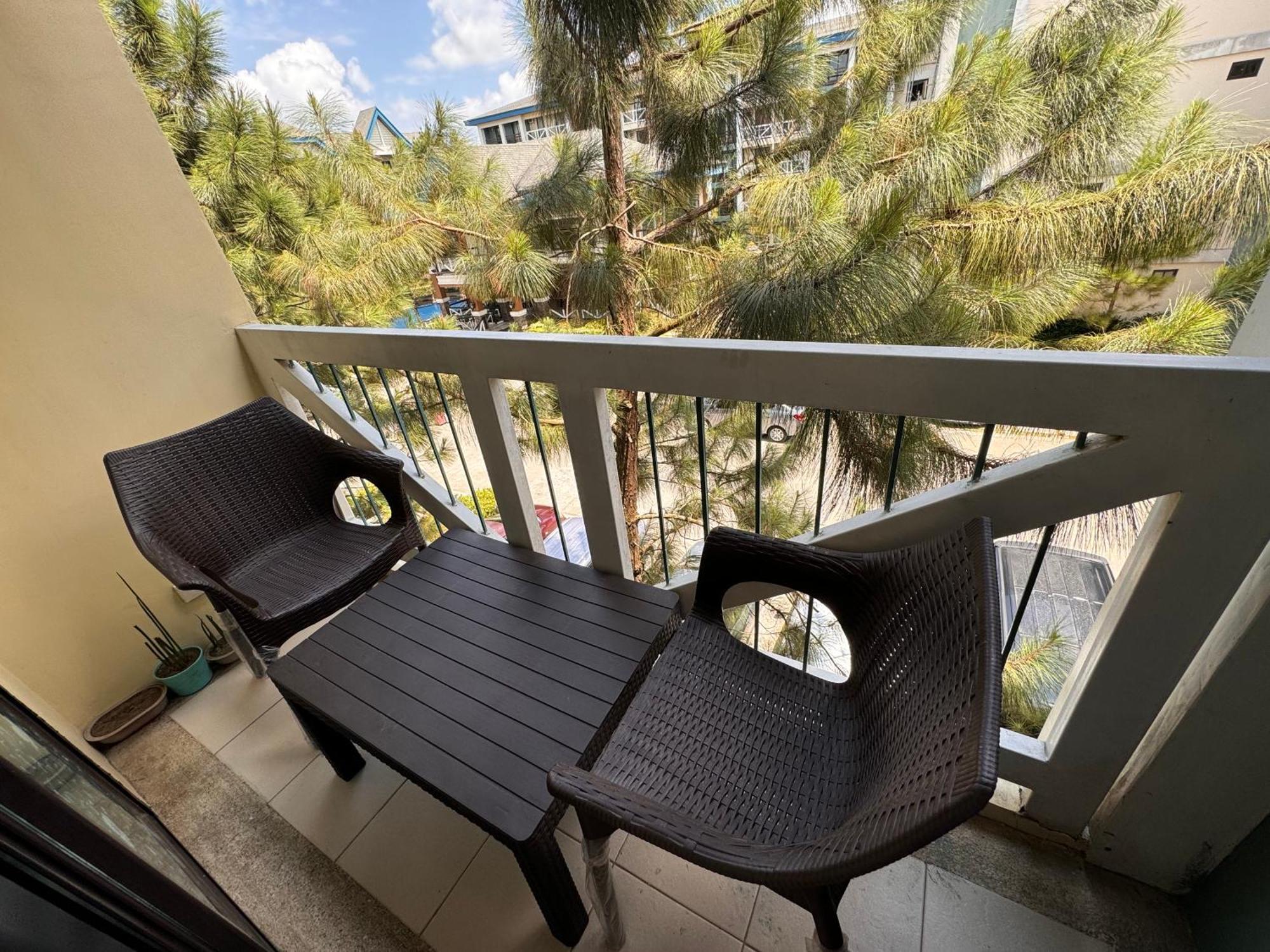 Cozyvilla At Pine Suites Tagaytay 2Br Or Studio With Free Parking 2Br In Basement Parking And Studio In Offsite Parking Tagaytay City Extérieur photo
