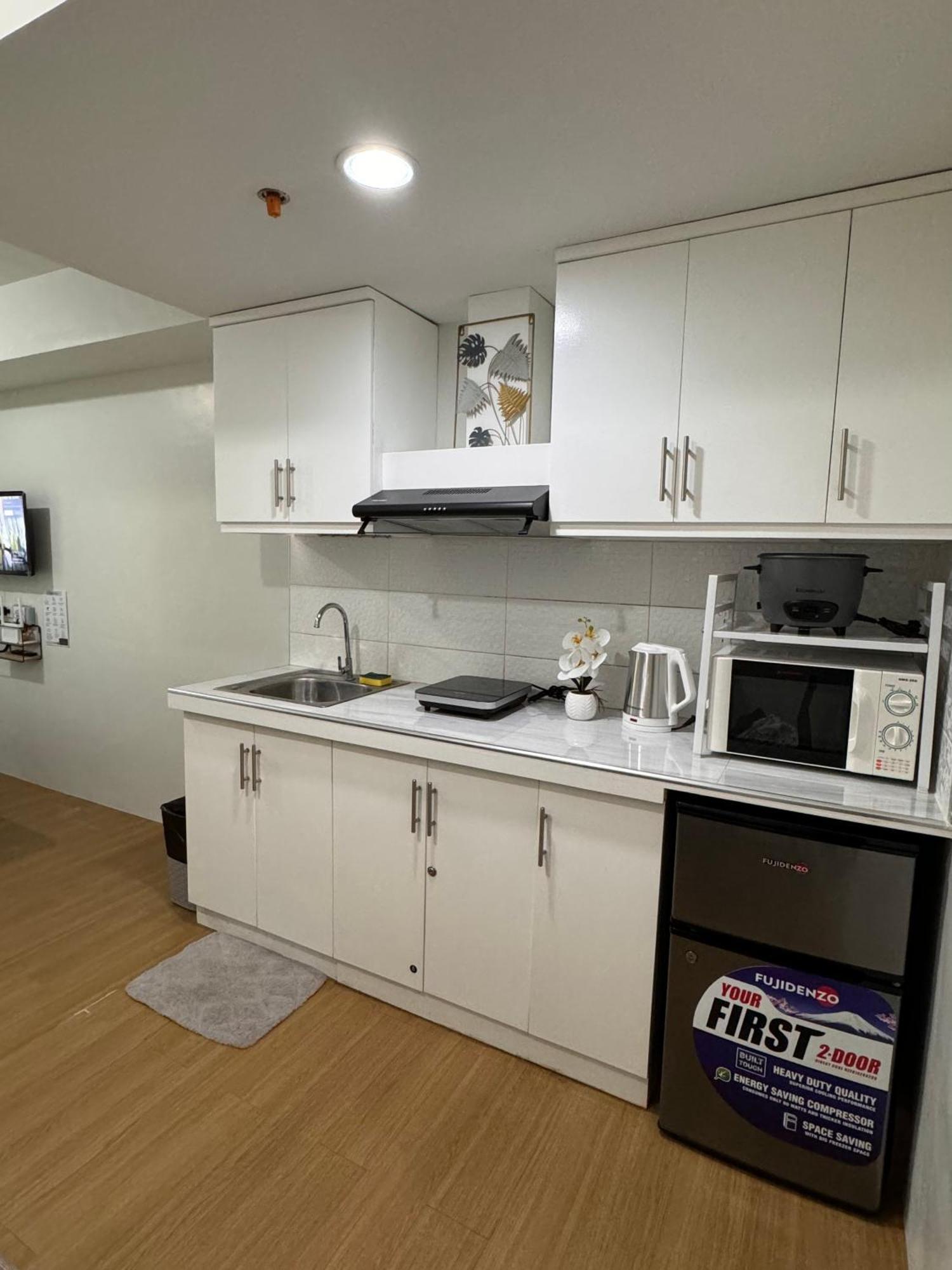Cozyvilla At Pine Suites Tagaytay 2Br Or Studio With Free Parking 2Br In Basement Parking And Studio In Offsite Parking Tagaytay City Extérieur photo