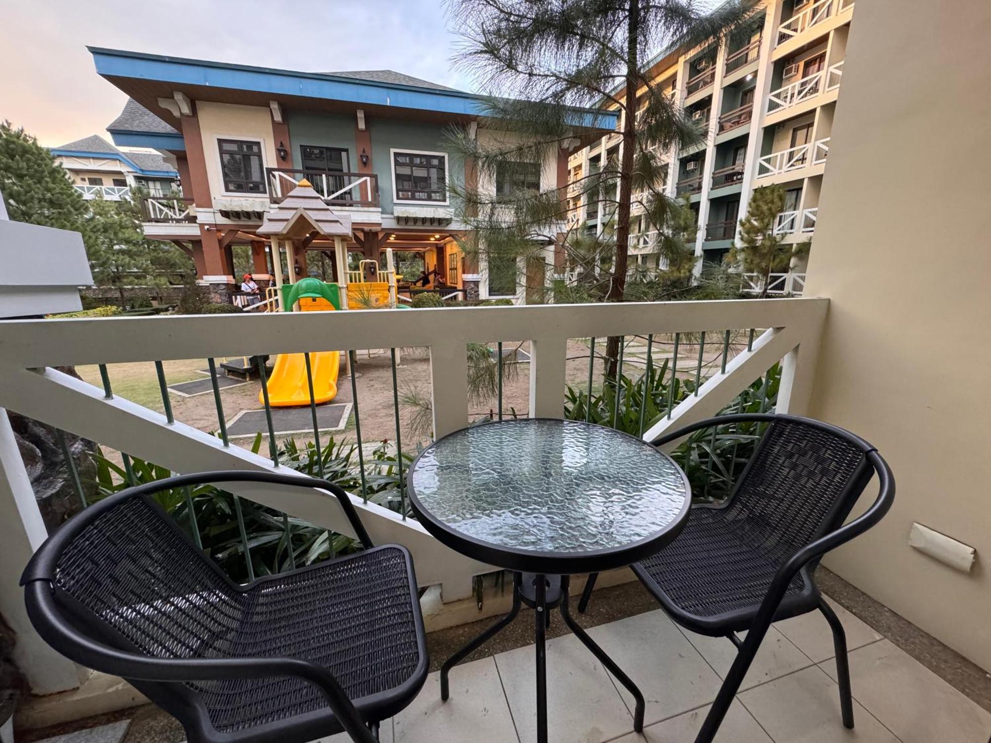 Cozyvilla At Pine Suites Tagaytay 2Br Or Studio With Free Parking 2Br In Basement Parking And Studio In Offsite Parking Tagaytay City Extérieur photo